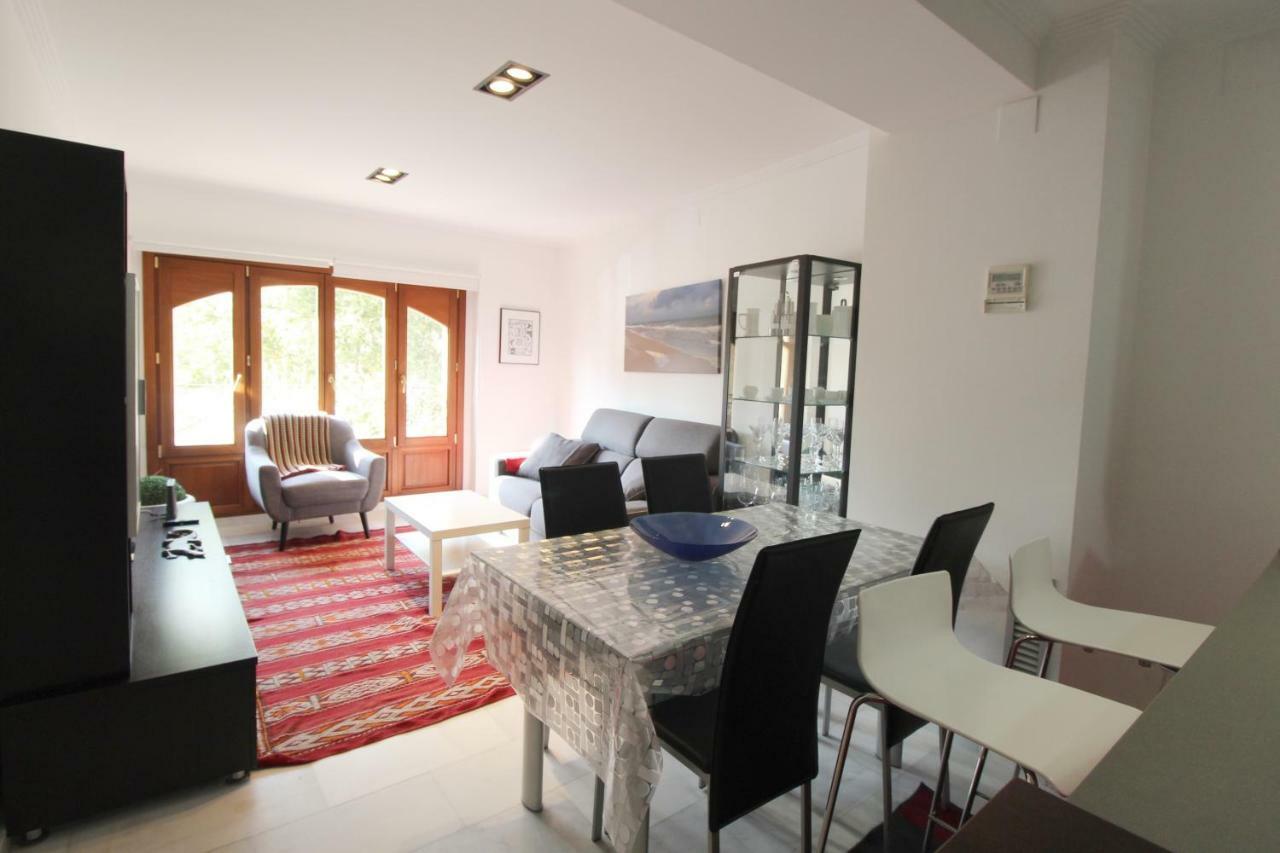 Precioso Apartamento Al Lado De Las Torres De Serrano Valencia Bagian luar foto